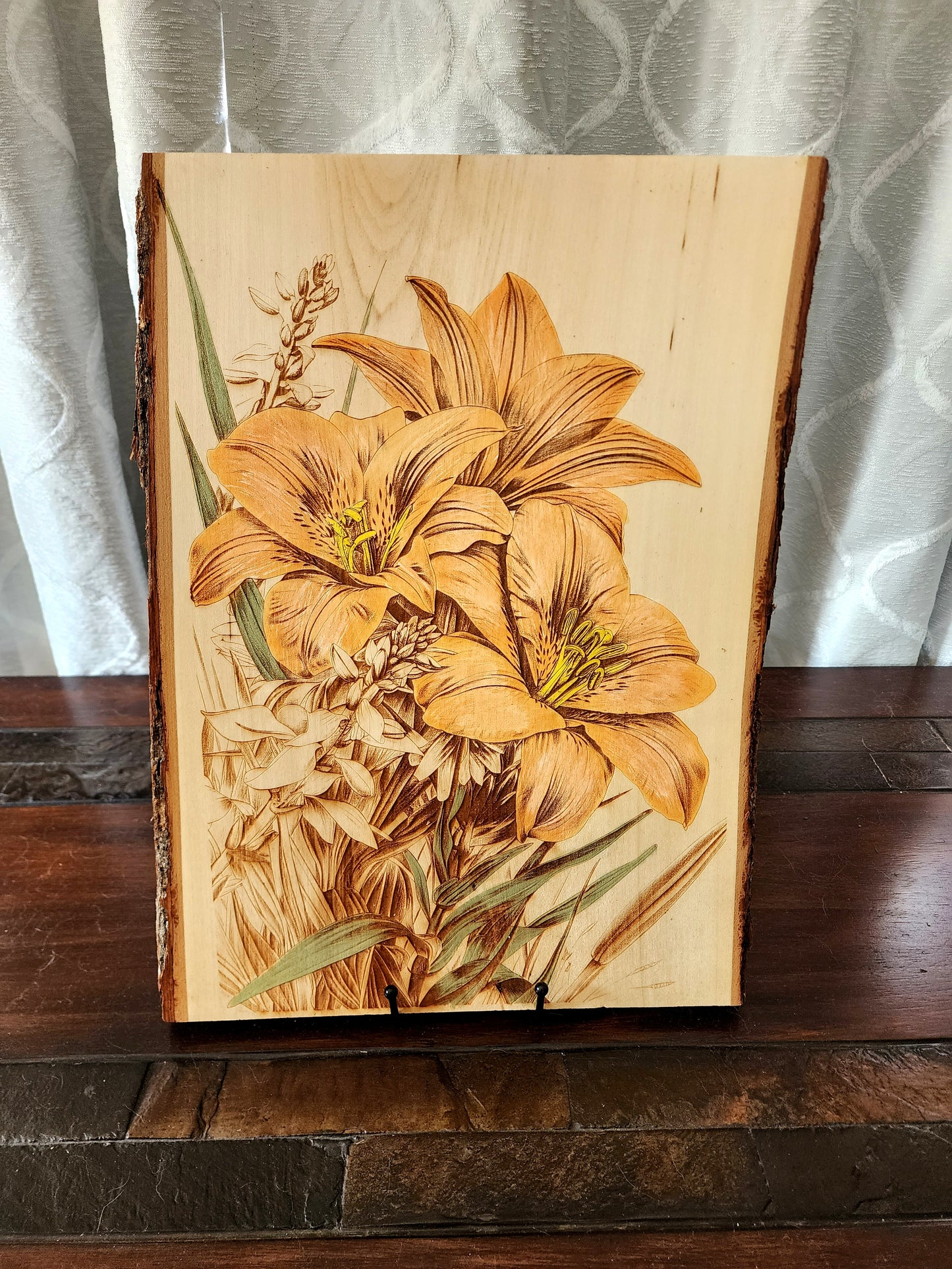 Daylily Live Edge Laser Engraving – Rustic Floral Wall Art